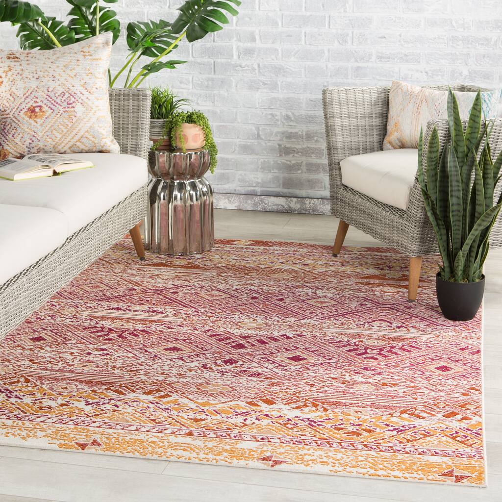 Kamalian Indoor/ Outdoor Tribal Polypropylene Area Rug by Havenside Home