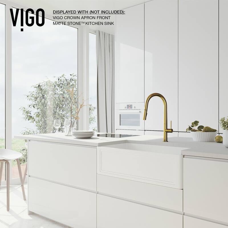 VIGO Greenwich 18" H Single Handle Pull-Down Sprayer Kitchen Faucet