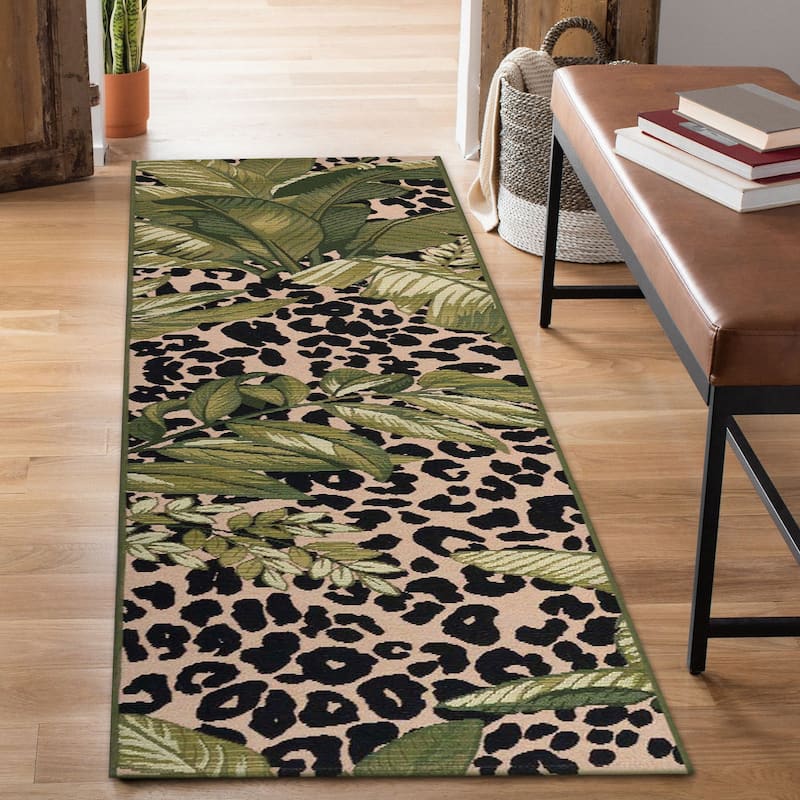 Liora Manne Marina Safari Indoor/Outdoor Area Rug - 1'11" x 7'6"