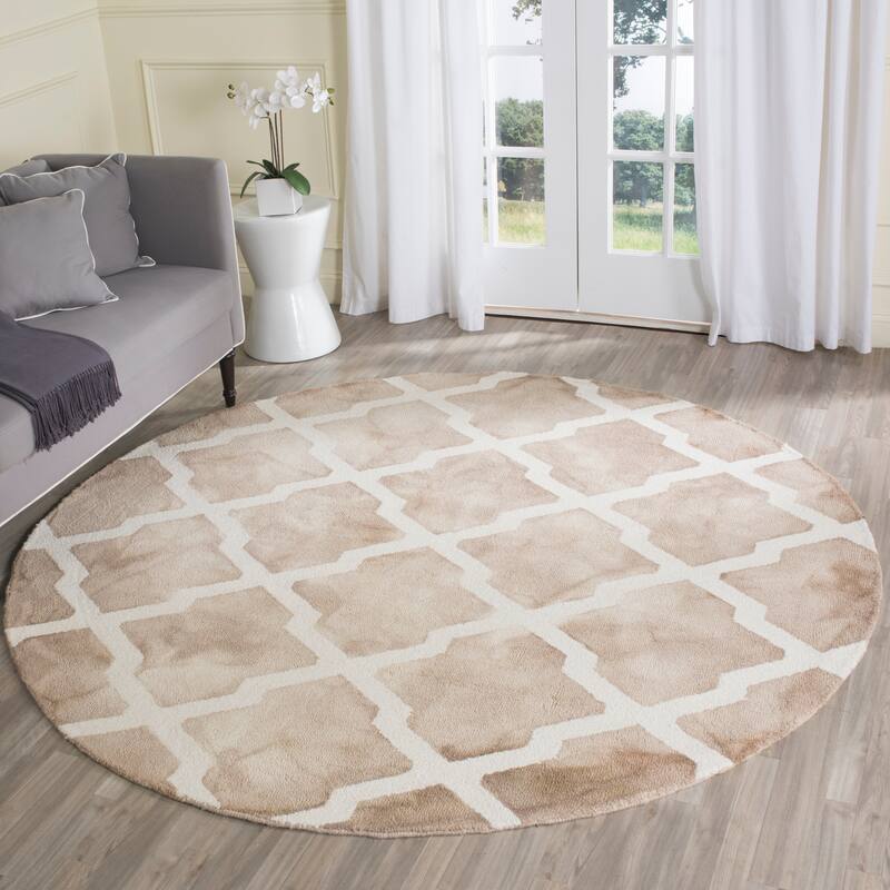 SAFAVIEH Handmade Dip Dye Ivona Vintage Wool Rug - 7' Round - Beige/Ivory