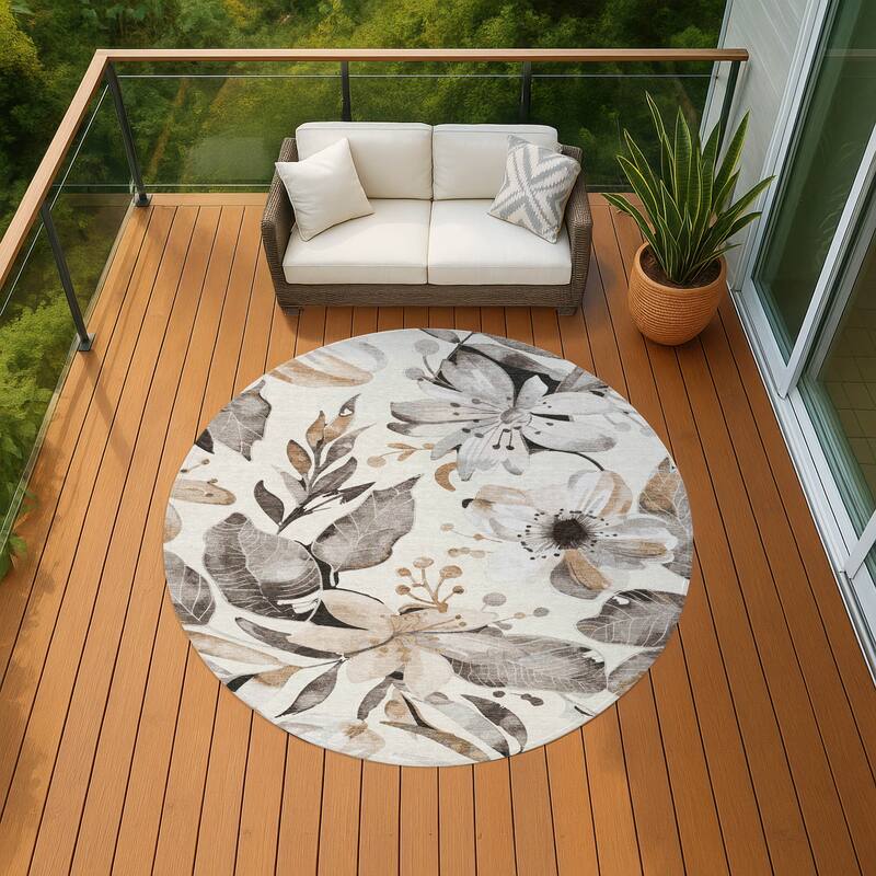 Machine Washable Indoor/ Outdoor Floral Chantille Rug - Ivory - 8' x 8'