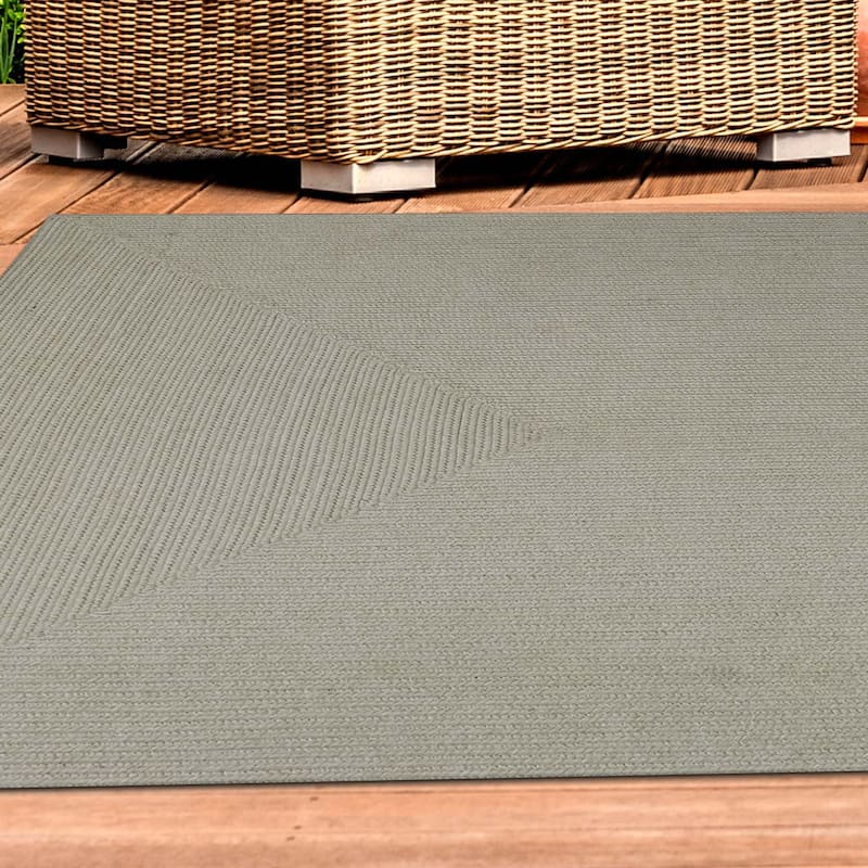 Superior Braided Reversible Indoor/Outdoor Area Rug