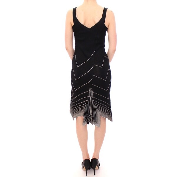 low v black dress