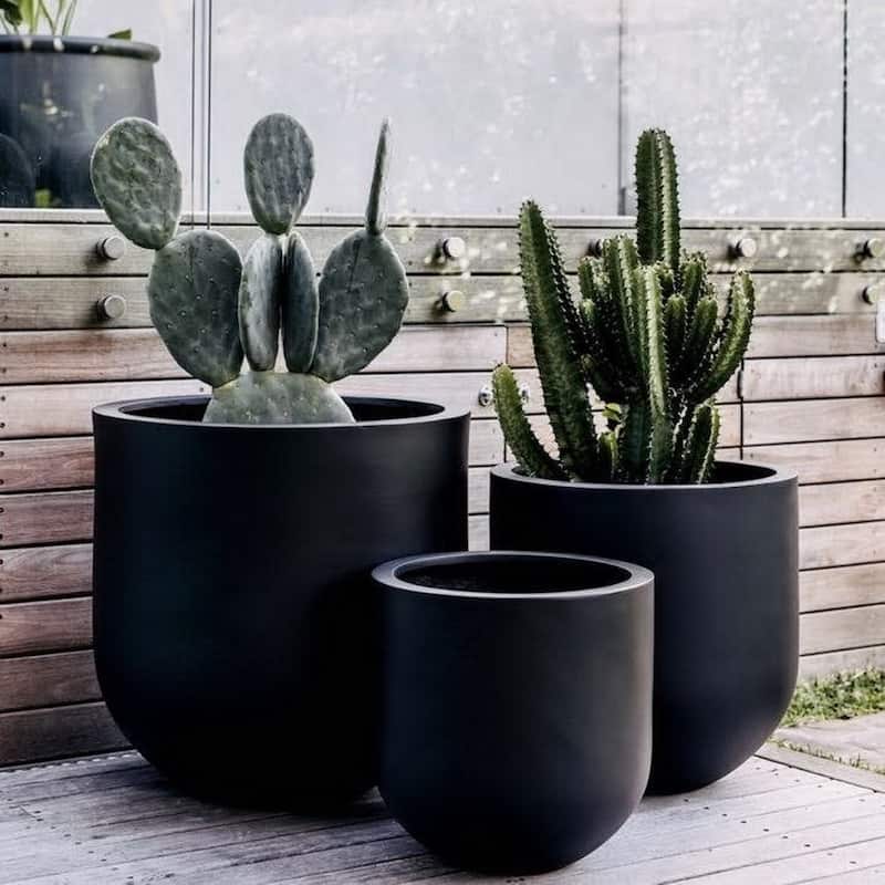 DreamPatio Santa Rosa Fiberstone Planter for Indoor/Outdoor - 20x20x20 - Black