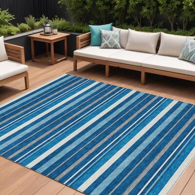 HomeRoots Striped Transitional Rectangle Outdoor Rug