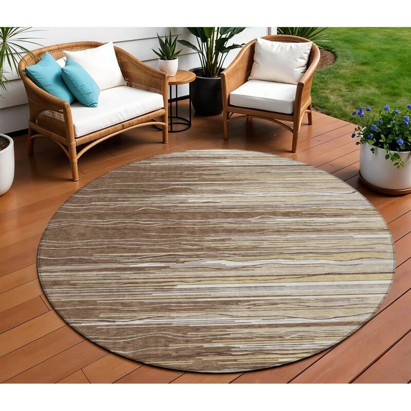 HomeRoots Striped Transitional Rectangle Outdoor Rug - 8' Round