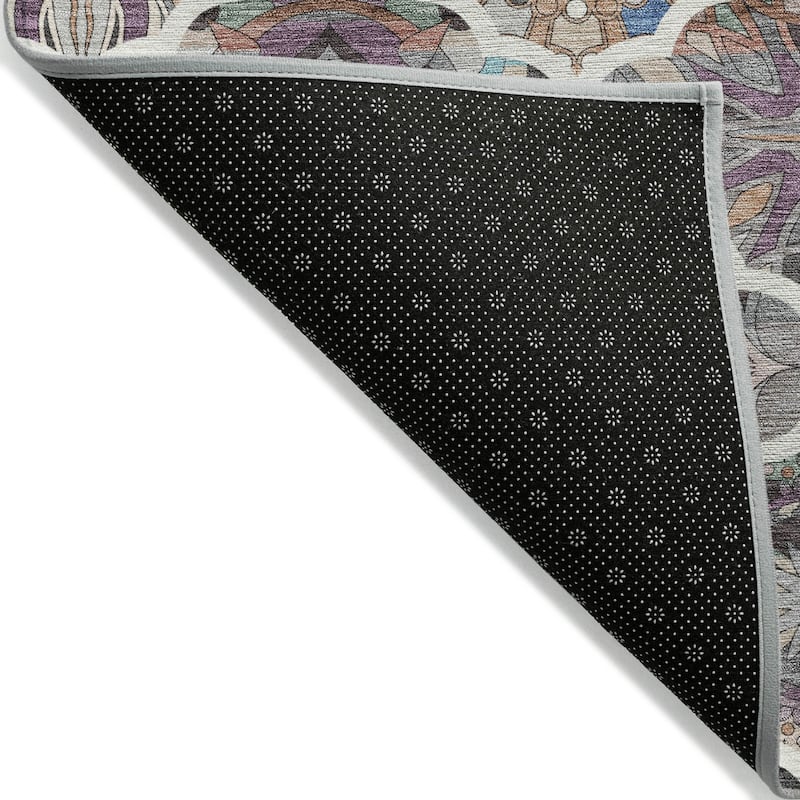 Machine Washable Indoor/ Outdoor Trellis Mosaic Chantille Rug