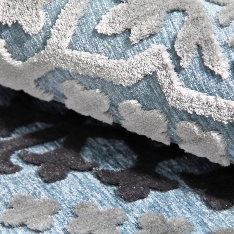 Superior Floral Medallion Sculpted High-Low Pile Polyester Area Rug