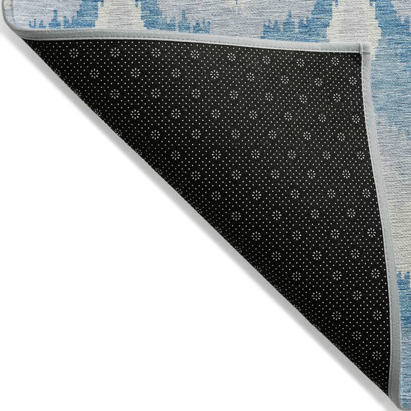 Machine Washable Indoor/ Outdoor Chantille Boho Ikat Rug