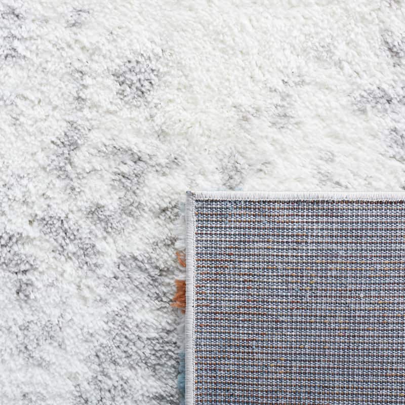 SAFAVIEH Berber Shag Sudaba Rug - Blue Rust/Ivory - 5' 5" x 7' 7"