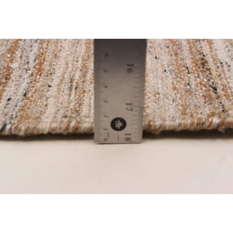 Boho Beige, Tan Kilim 5'5" x 7'7" - 5'5 x 7'7