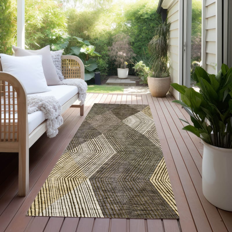 Machine Washable Indoor/ Outdoor Diamond Stripes Chantille Rug - Brown - 2'3" x 7'6"