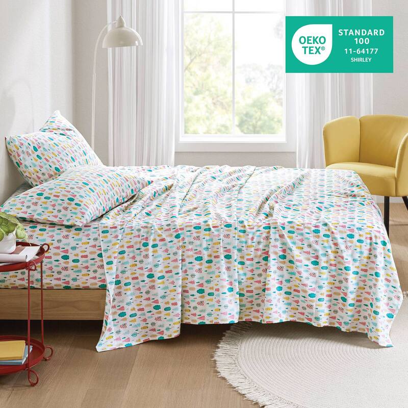 Intelligent Design Cozy Soft Cotton Flannel Printed Sheet Set