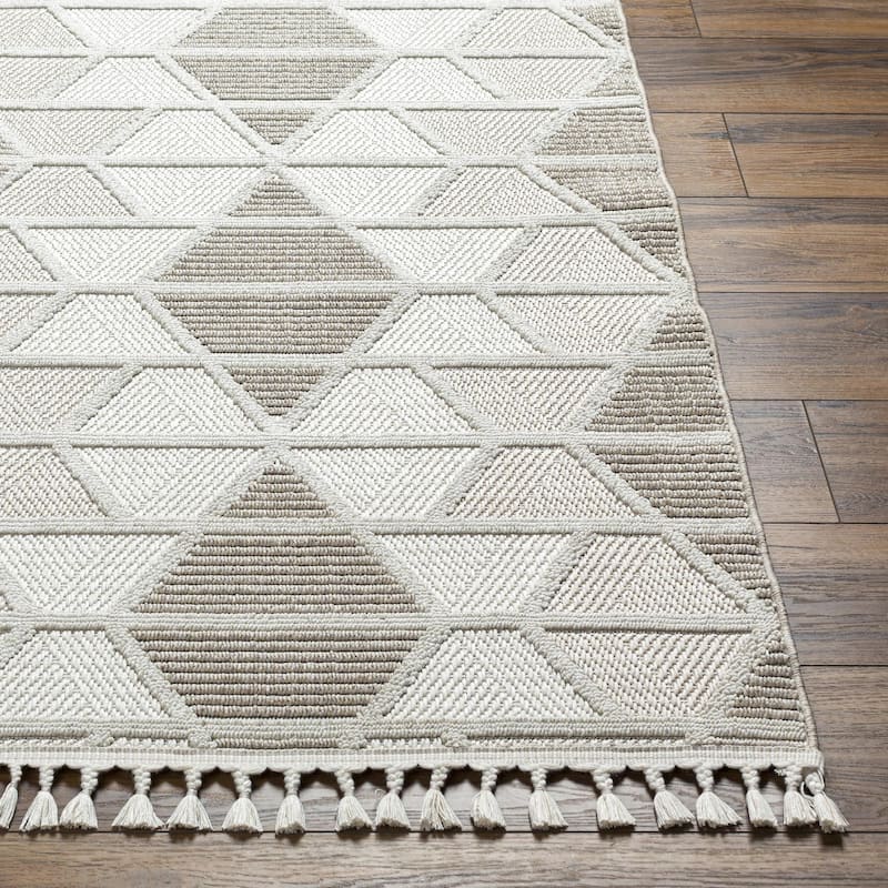 Livabliss Finland Moroccan Area Rug
