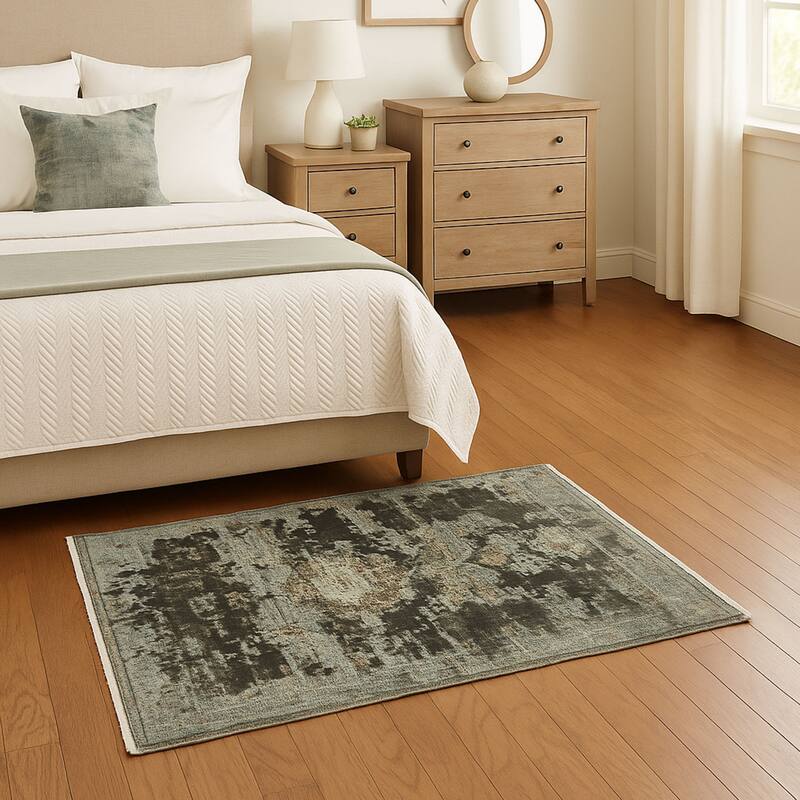 HERAT ORIENTAL Turkish Modern Erased Design Wool & Silk Rug - 2'7" x 4'11"