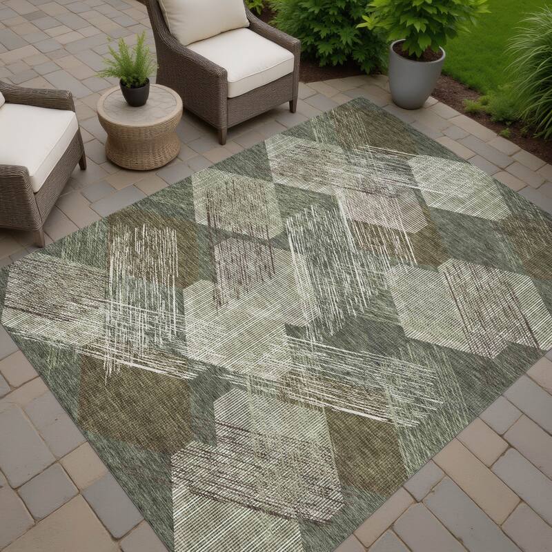 Machine Washable Indoor/ Outdoor Modern Hotchkiss Chantille Rug