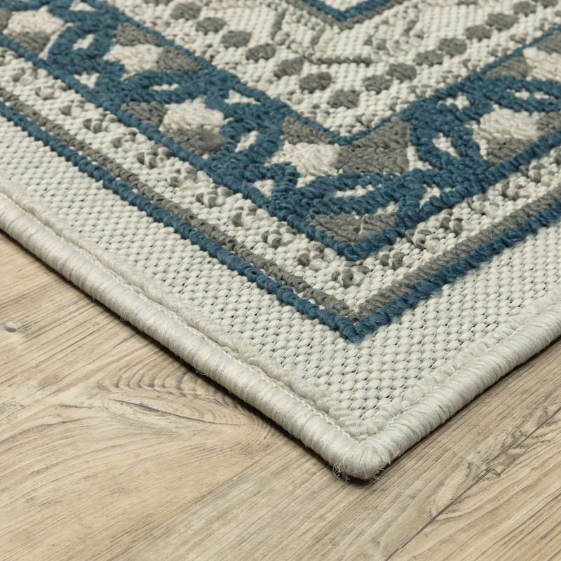 Vista Home Talcot Detailed Border Grey/ Teal Indoor-Outdoor Area Rug