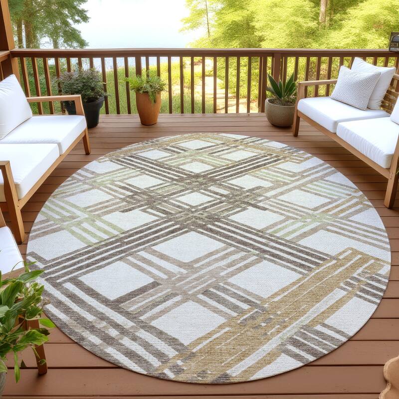 Machine Washable Indoor/ Outdoor Modern Trellis Chantille Rug - Ivory - 8' x 8'