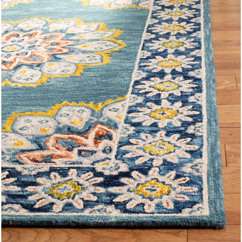 SAFAVIEH Handmade Blossom Umran & Contemporary Floral & Botanical