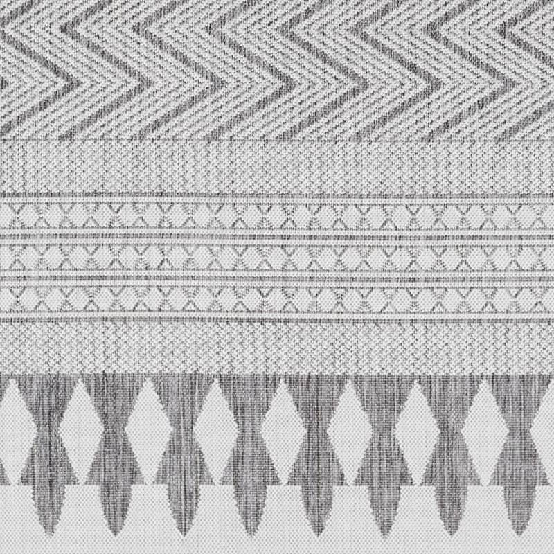 Livabliss Athos Indoor/ Outdoor Moroccan Area Rug