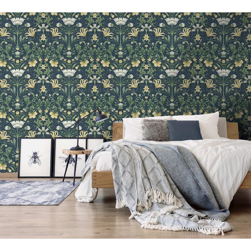 Vintage Floral Non-Pasted Wallpaper – 396 in x 20.8 in