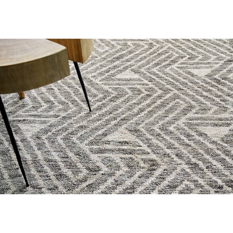 EXQUISITE RUGS Eaton Hand-knotted Wool/Bamboo Silk Charcoal/Ivory Area Rug.