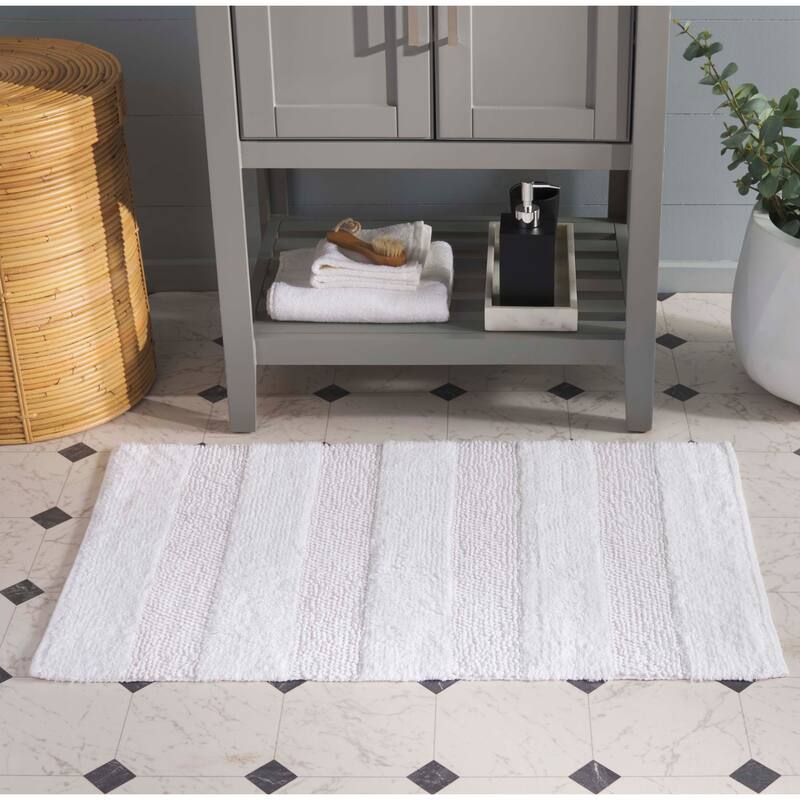 SAFAVIEH Home Harper Textured Striped White 32"L x 20"W Bathmat