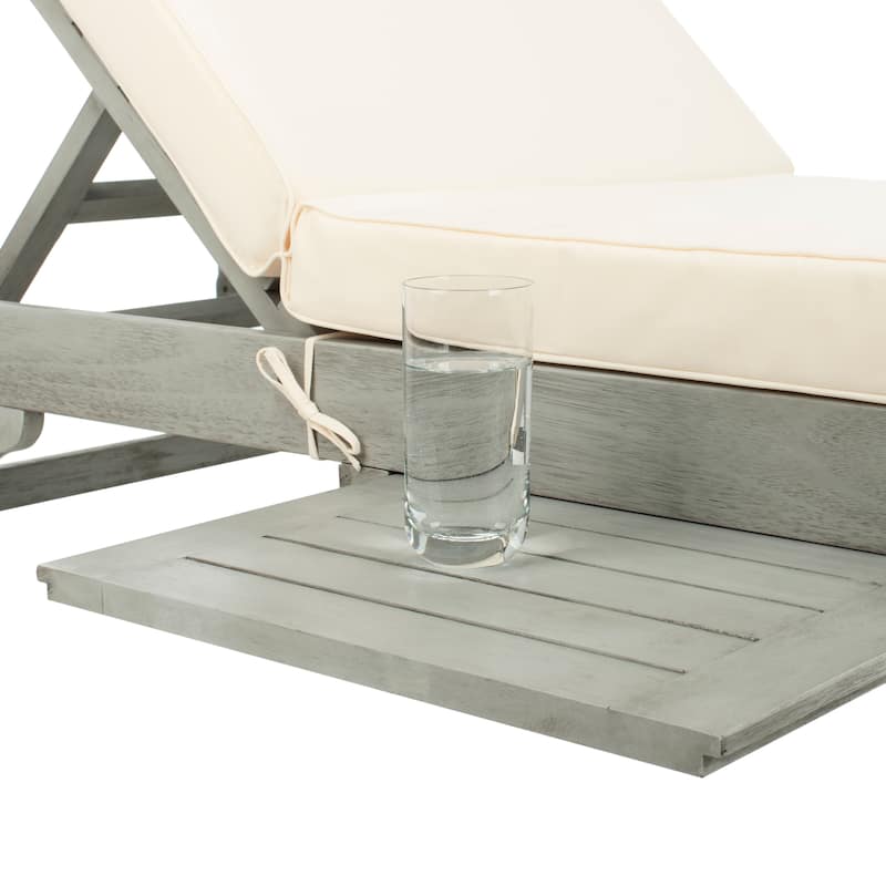 SAFAVIEH Outdoor Aubrie Adjustable Chaise Lounge Chair with Wheel.