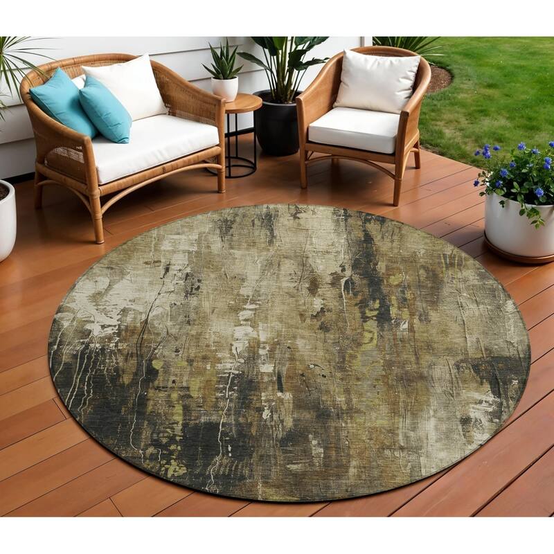 HomeRoots Abstract Transitional Rectangle Outdoor Rug - 8' Round