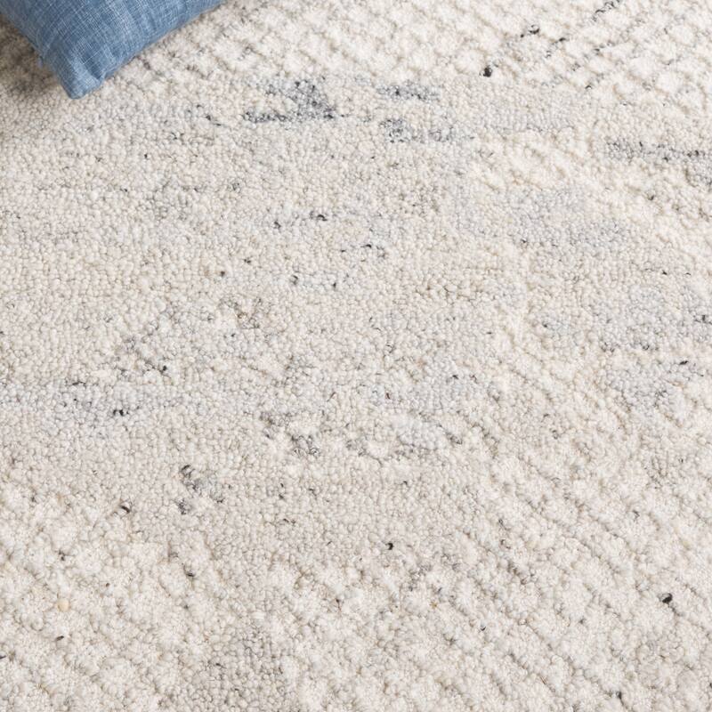 SAFAVIEH Handmade Harvest Akiko Modern Contemporary Wool Rug