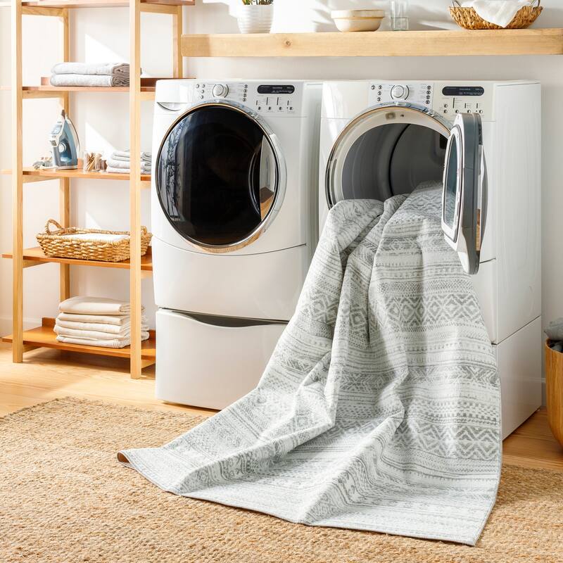 Livabliss Hera Machine Washable Moroccan Area Rug