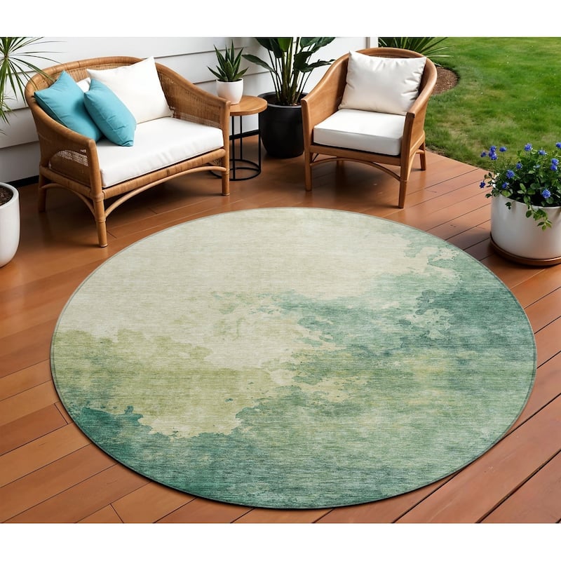 HomeRoots Abstract Transitional Rectangle Outdoor Rug - 8' Round