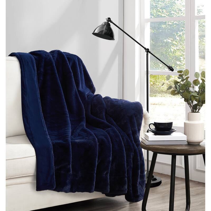 Vince Camuto Super Soft Faux Rabbit Fur 60x70 Throw in Gift Box