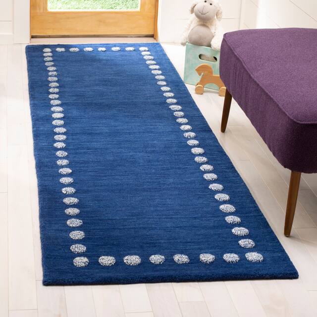 SAFAVIEH Handmade Kids Armanda Wool Rug - 2'6" x 8' Runner - Navy