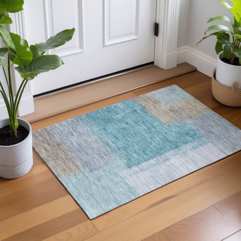 Machine Washable Indoor/ Outdoor Solid Contemporary Chantille Rug