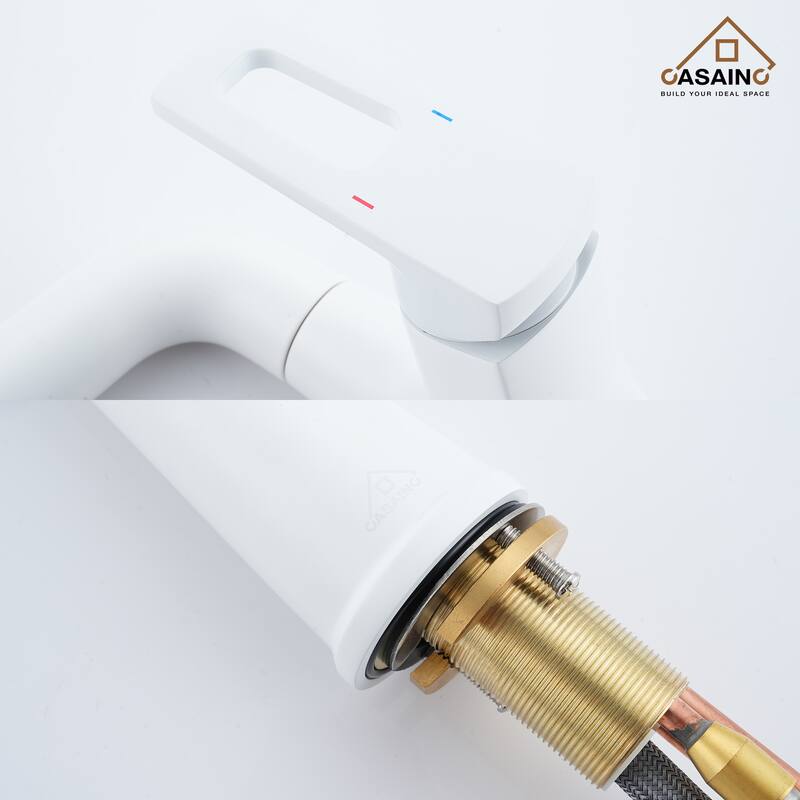 Single Handle Pull Out Sprayer Kitchen Faucet with Advanced Spray