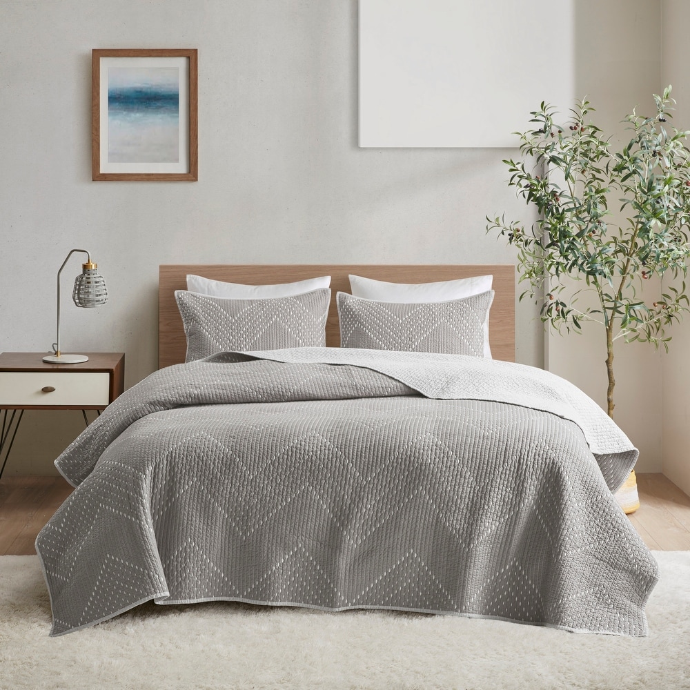 Details about   Ink+Ivy Pomona 3 Piece Coverlet Mini Set Navy Full/Queen 
