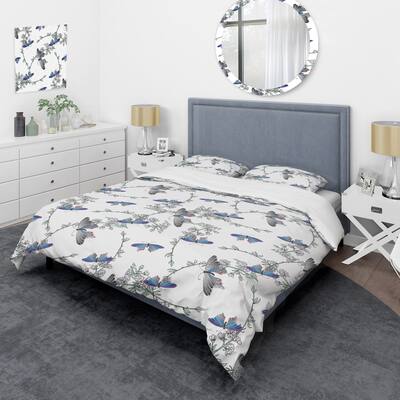 Designart 'Multicolor Butterflies Doodle Art' Cabin & Lodge Duvet Cover Set