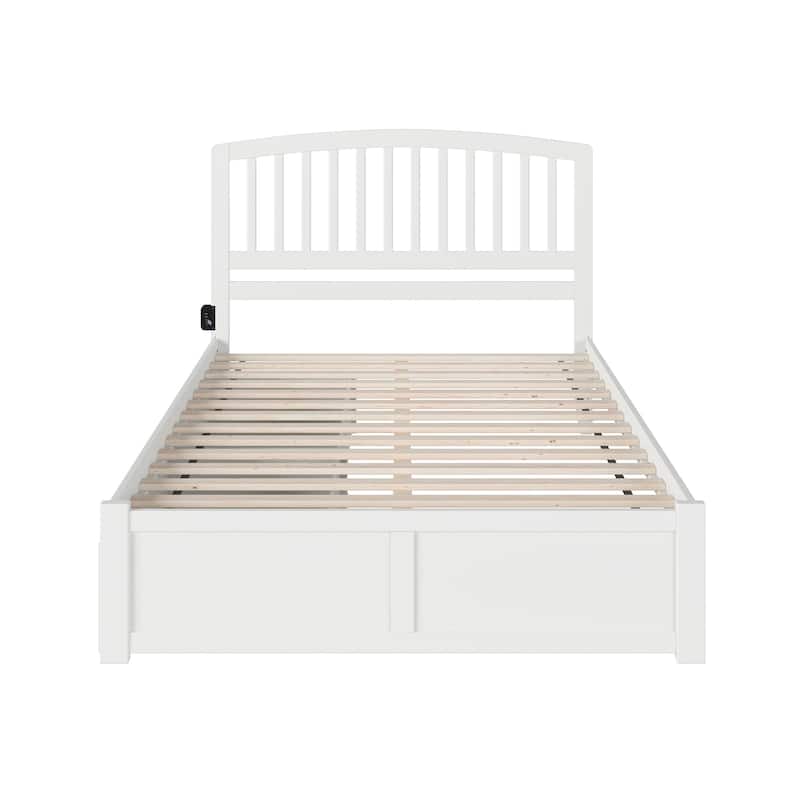 Richmond Queen Platform Bed with Foot Board and 2 Bed Drawers in White