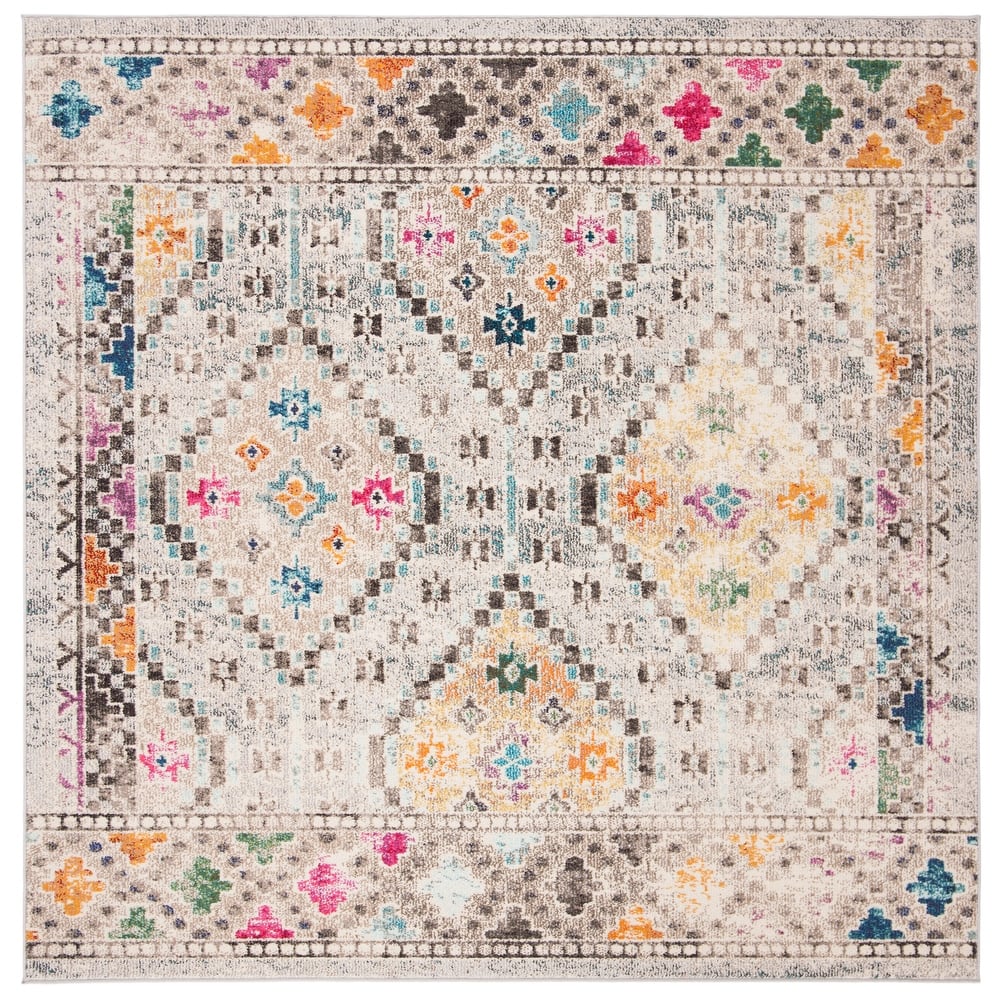 SAFAVIEH, Madison Hortensia Boho Diamond Distressed Rug