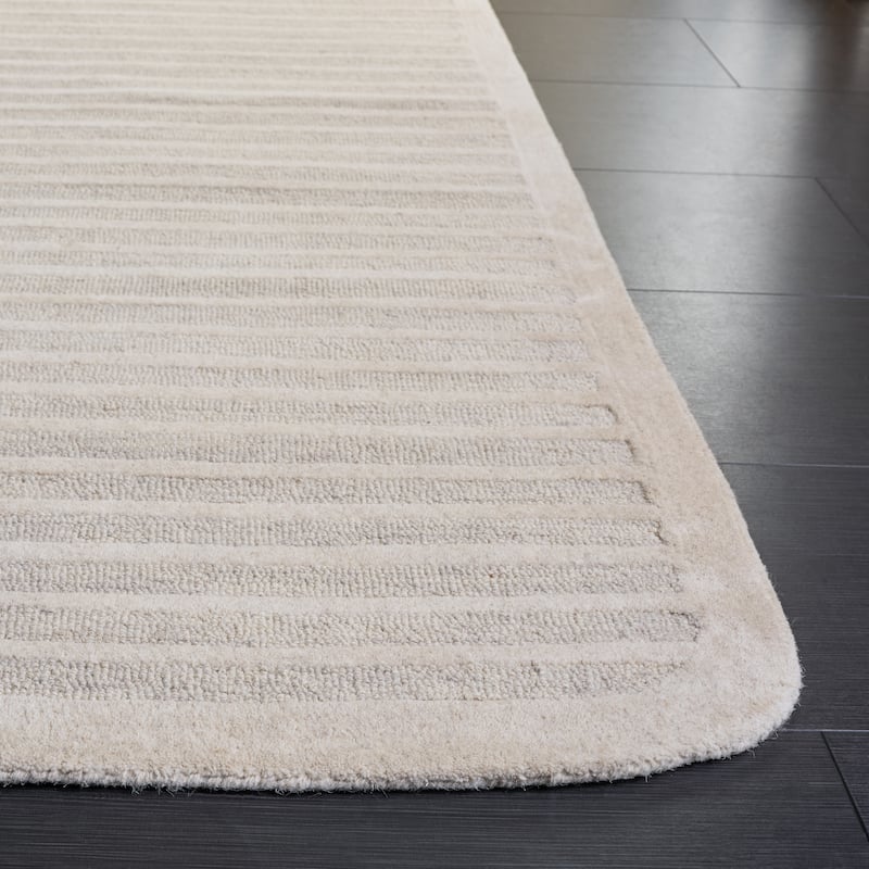 SAFAVIEH Handmade Ebony Sawako Wool Rug