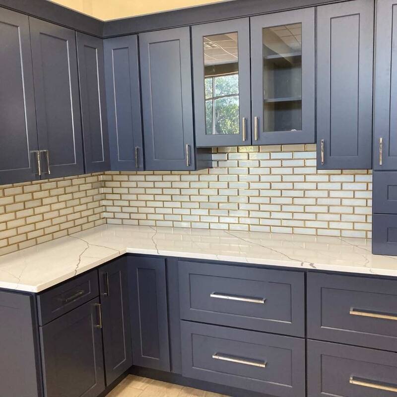 The Tile Life Athena 2x6 White/ Gold Brick Glossy Glass Mosaic Tile for Backsplash & Walls
