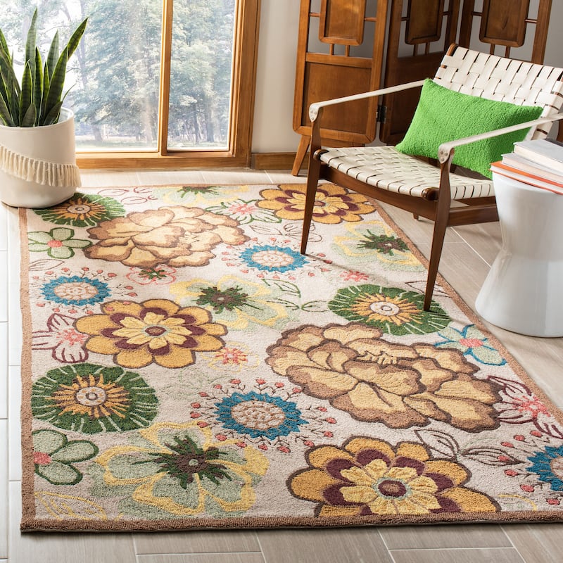 SAFAVIEH Handmade Four Seasons Giorgiana Floral Rug - 3'6" x 5'6" - Ivory/Brown