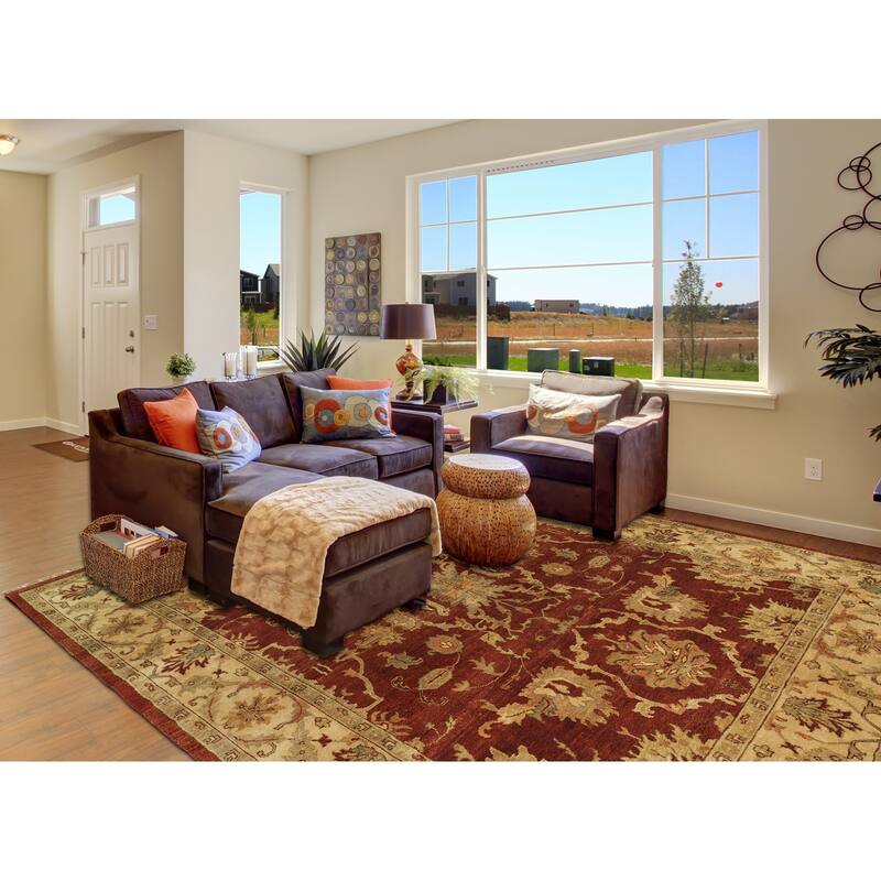 Traditional Red Hand-Knotted Wool Area Rug - 8' Round - Red