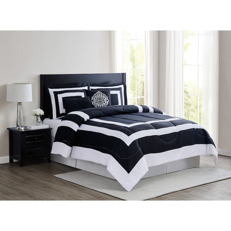 London Fog Raynes Hotel 5 Piece Comforter Set - White/Black - King