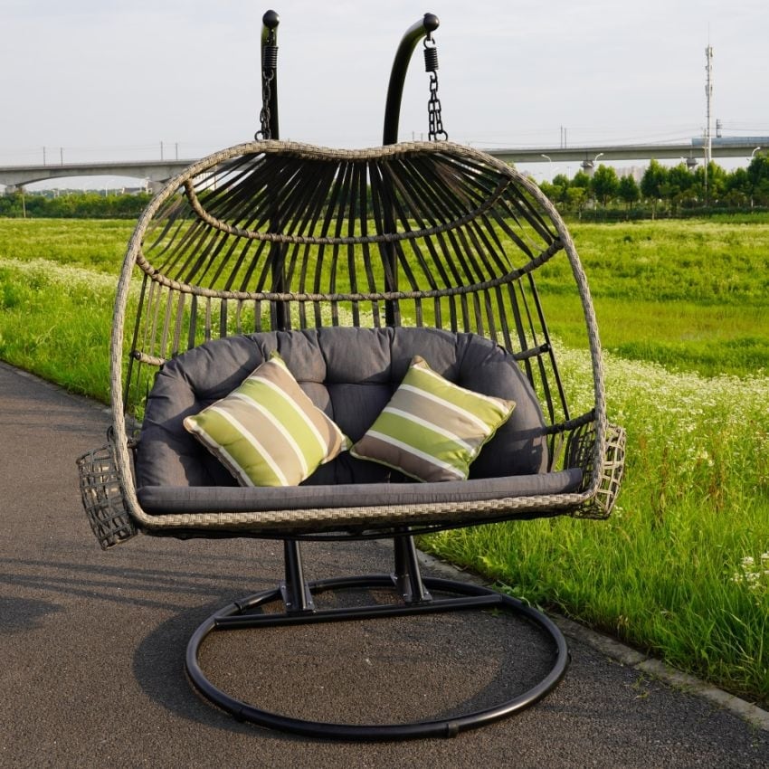 Fire pit 2025 with swinging chairs