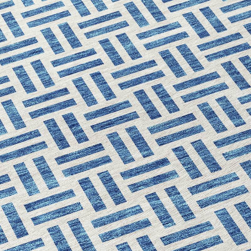 Machine Washable Indoor/ Outdoor Contemporary Basketweave Chantille Rug