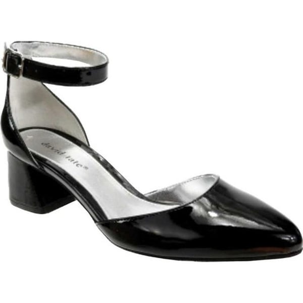 black closed toe slides