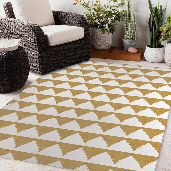LASH YELLOW Outdoor Rug By Becky Bailey Bed Bath & Beyond 34348052