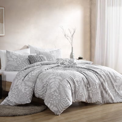 Riverbrook Home Inverness 5 PC Matelasse Casual Leaves With Decorative Pillows.